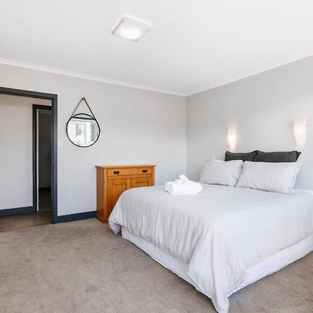 Seaside Beach Retreat - Outdoor Living Βίλα Mount Maunganui Εξωτερικό φωτογραφία