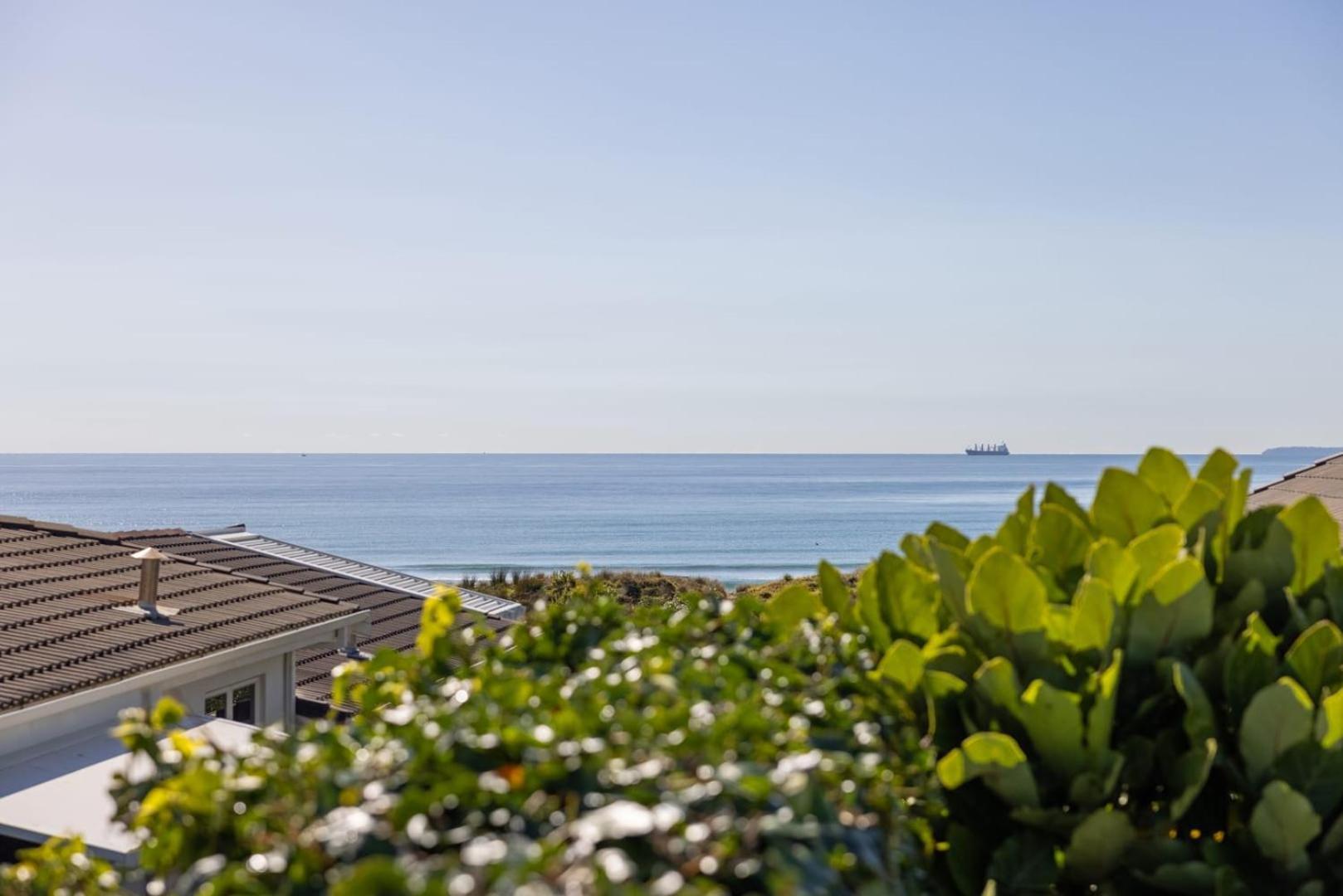 Seaside Beach Retreat - Outdoor Living Βίλα Mount Maunganui Εξωτερικό φωτογραφία