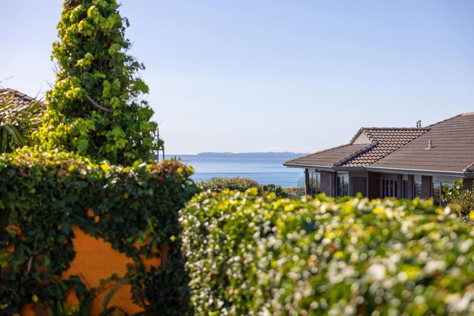 Seaside Beach Retreat - Outdoor Living Βίλα Mount Maunganui Εξωτερικό φωτογραφία