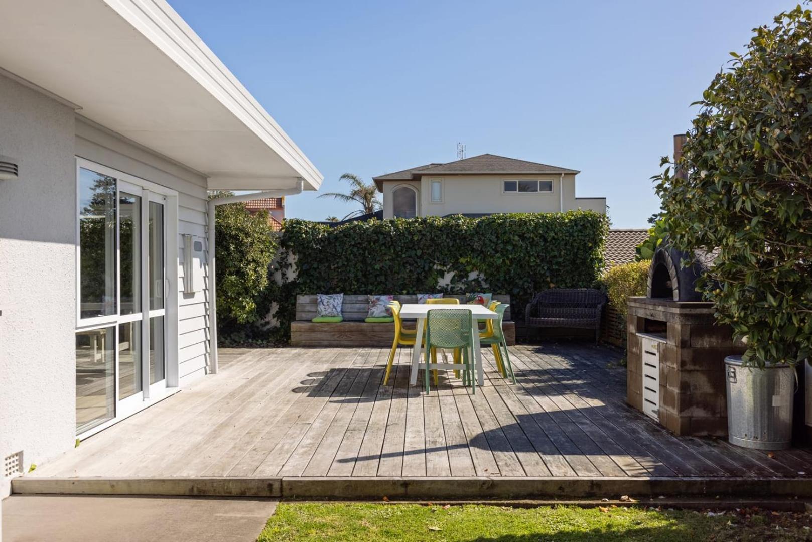 Seaside Beach Retreat - Outdoor Living Βίλα Mount Maunganui Εξωτερικό φωτογραφία